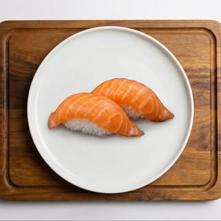 Sashimi/ Nigiri Sake (Salmon)